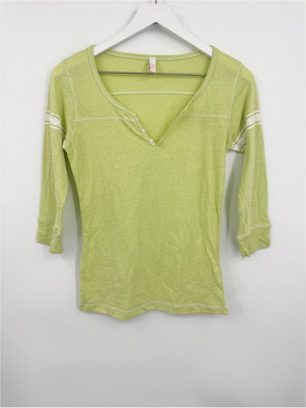 Vintage Y2K Style Green Henley V Neck Shirt
Size Small MV Sport